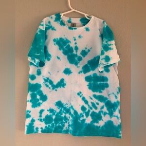 ⭐️FUNDRAISER ALERT⭐️ Tie Dye t-shirt kids sz S